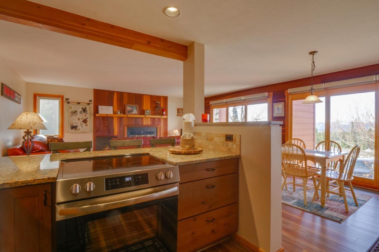 Silverthorne Condo Patio, Mtn Views, Pool Access! Exterior photo